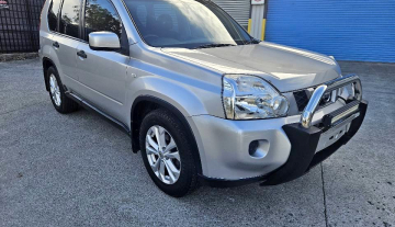 2010 Nissan X-Trail3.jpg